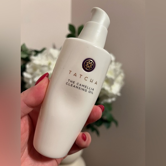 TATCHA • THE CAMELLIA CLEANSING OIL - Picture 1 of 3